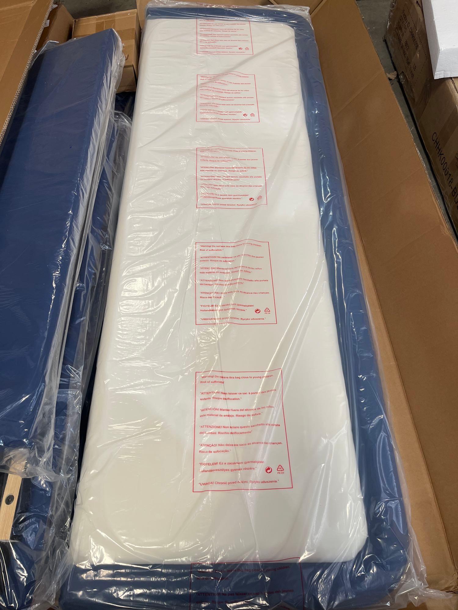 BarnFurin Queen Bed 4